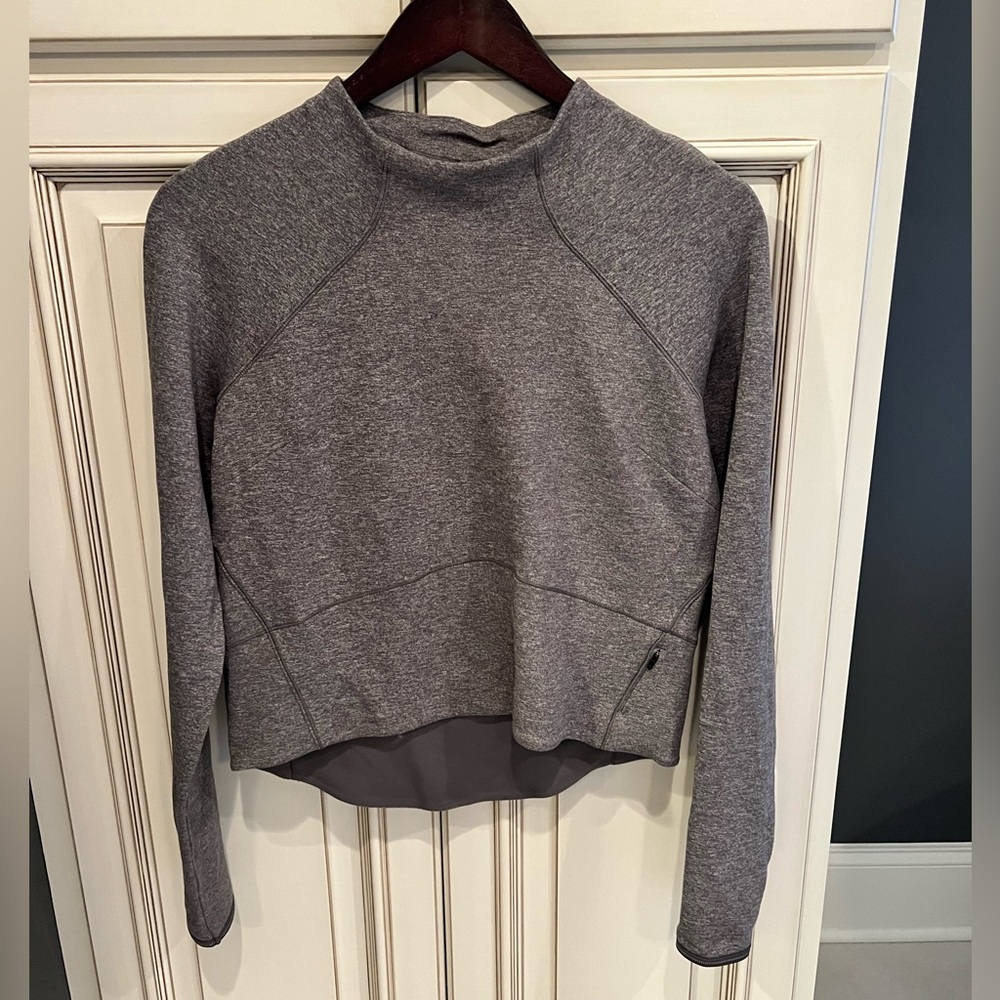 Lululemon cropped long sleeve shirt.